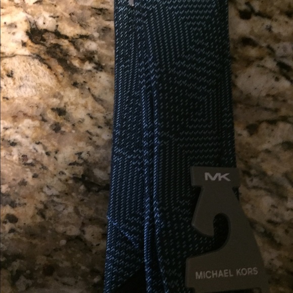 MICHAEL KORS NECK TIE Brand New With Tag - Picture 4 of 5